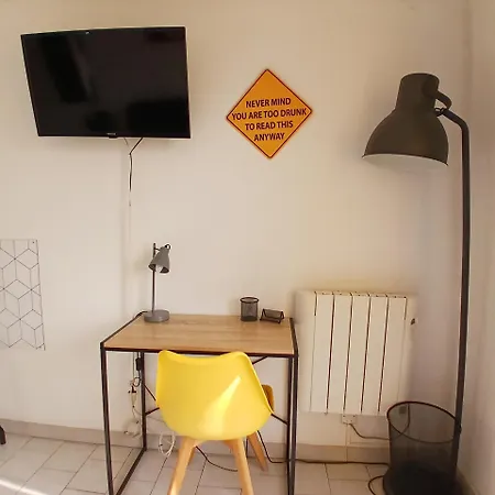 Le Dhuoda Climatise Apartman Nîmes
